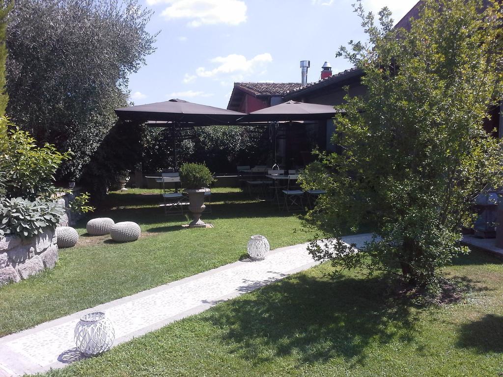 Residenza Teodorico Re B&B Viterbo Ngoại thất bức ảnh
